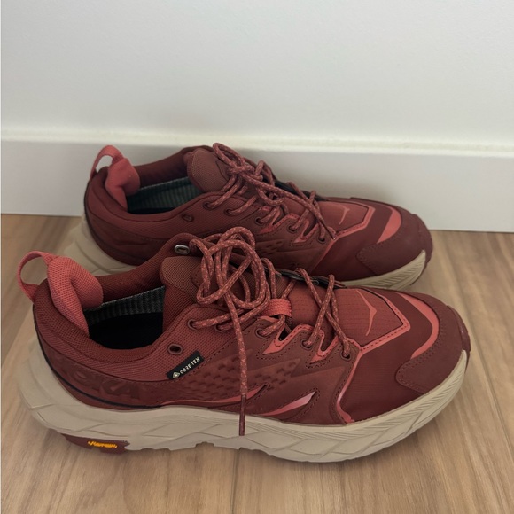 Hoka Shoes - Hoka Women's Burgundy Hiking Shoes